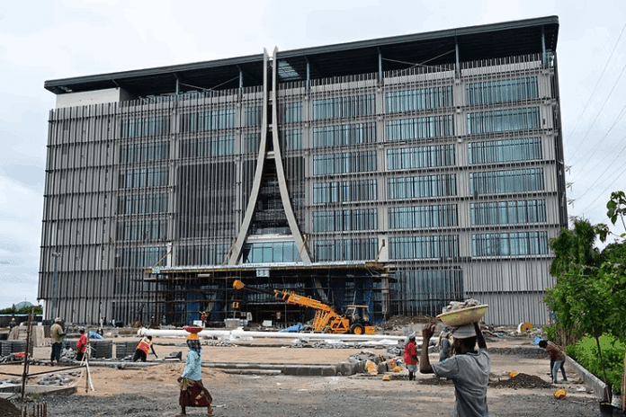 91aba6_881bc0a3e164429ab15477f783dcb92d~mv2